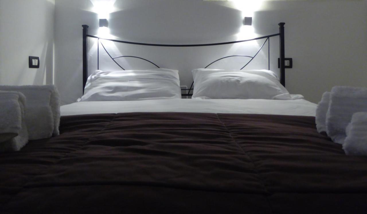 I Giganti Appartement Cagliari Buitenkant foto