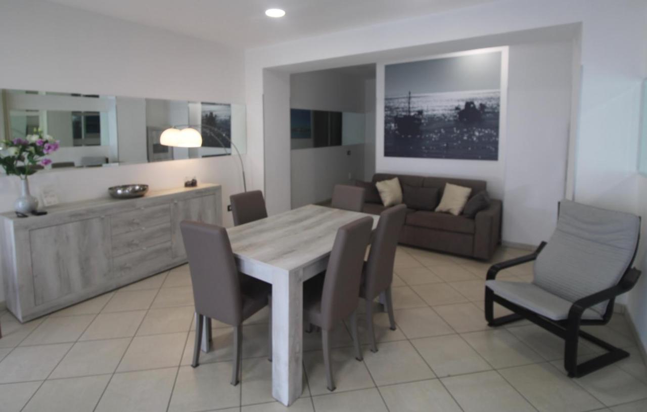 I Giganti Appartement Cagliari Buitenkant foto