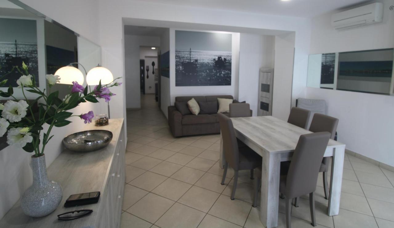 I Giganti Appartement Cagliari Buitenkant foto