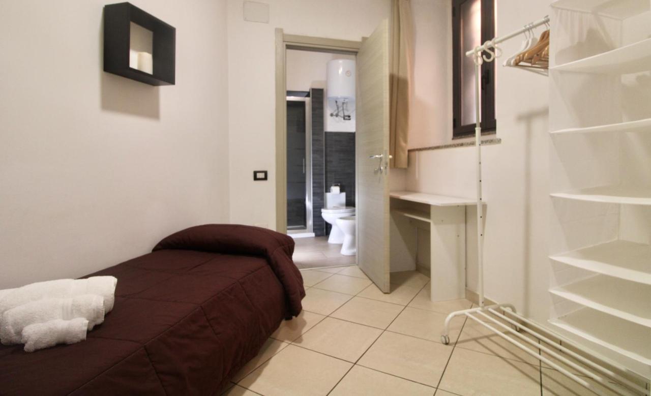 I Giganti Appartement Cagliari Buitenkant foto