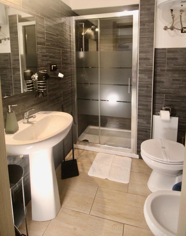I Giganti Appartement Cagliari Buitenkant foto